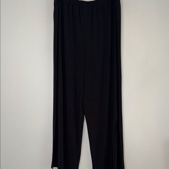 Flowy Black Wide Leg Pants for Versatile Style - Picture 1 of 8
